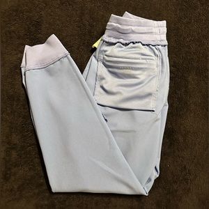 Jaanuu xxsp scrub top and jogger set